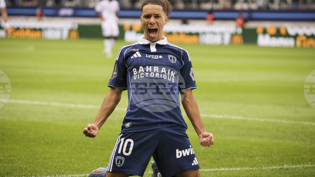 ФК Париж и Оксер завършиха без победител