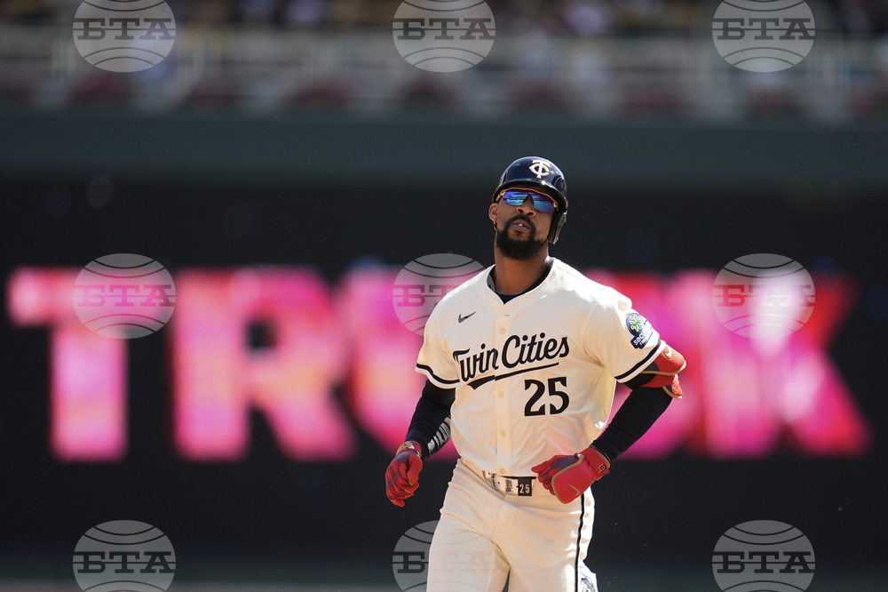 Padres Twins Baseball
