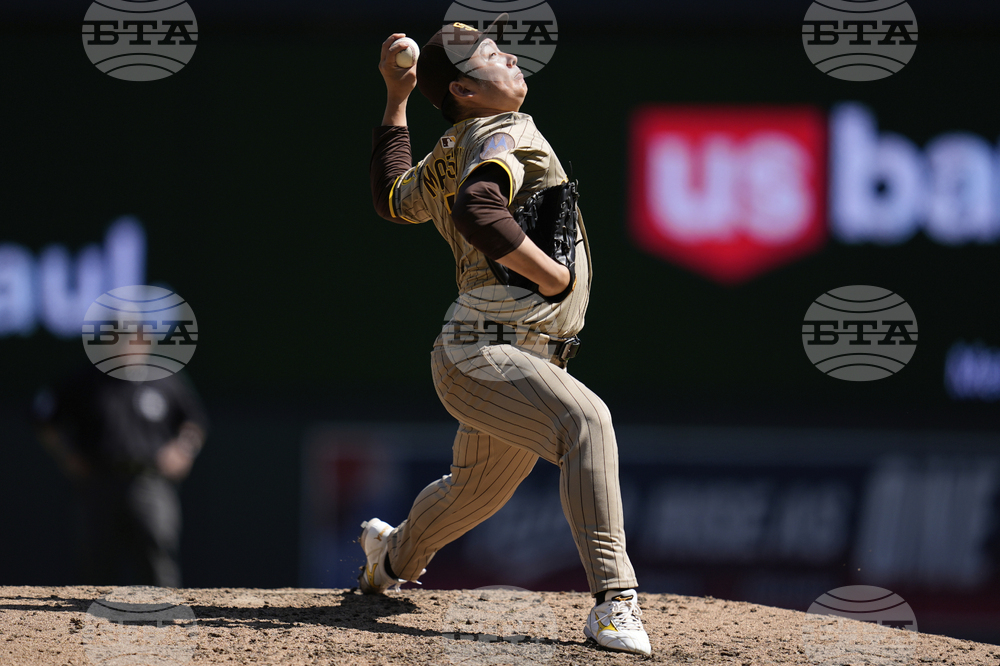 Padres Twins Baseball