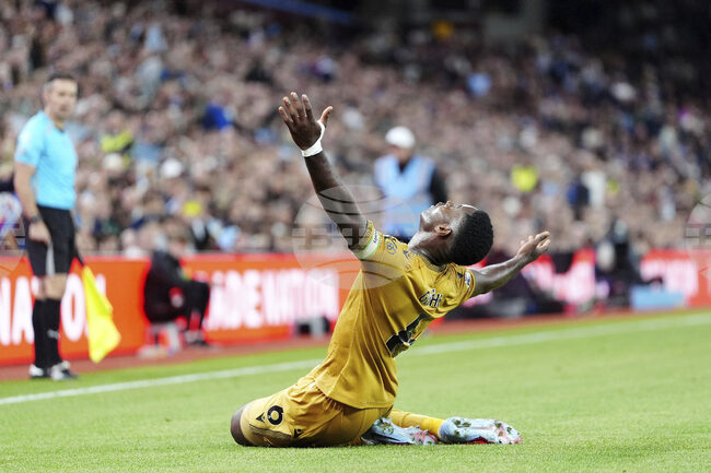 Трансферът на Марк Гехи от Кристъл Палас в Ливърпул пропадна в сетния миг