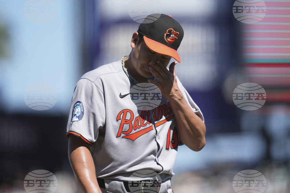 Orioles Giants Baseball