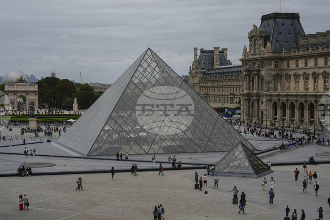 На фона на споразумението за Газа в Египет, в Париж днес се провежда среща за бъдещето на палестинския анклав 