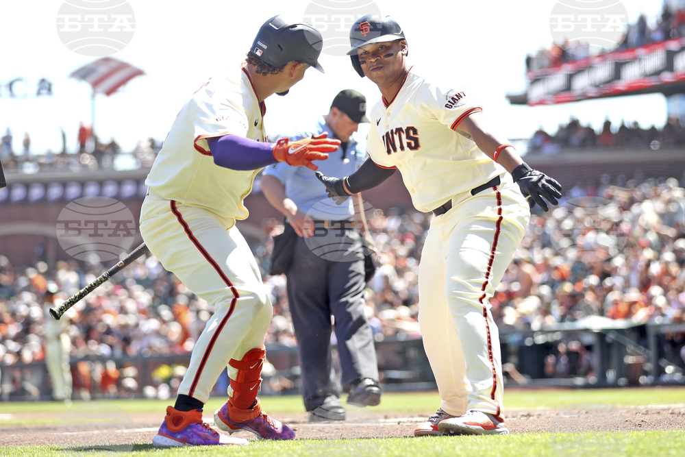 Orioles Giants Baseball