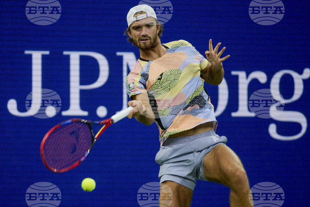 Томаш Махач се класира за финала на турнира по тенис в Аделаида, ще играе с френски левичар за титлата