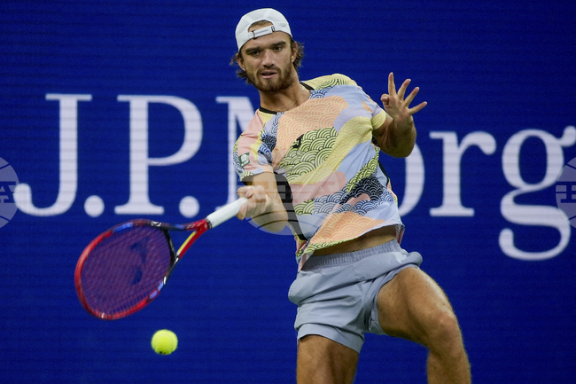 Томаш Махач се класира за финала на турнира по тенис в Аделаида, ще играе с френски левичар за титлата