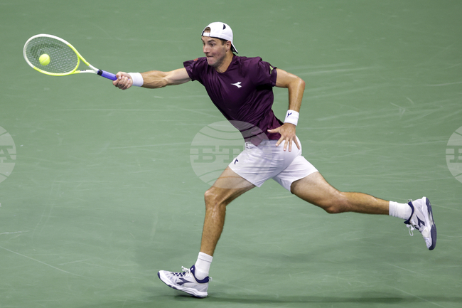 Отборът на Германия е на една победа от класиране на финалите на турнира за Купа "Дейвис"