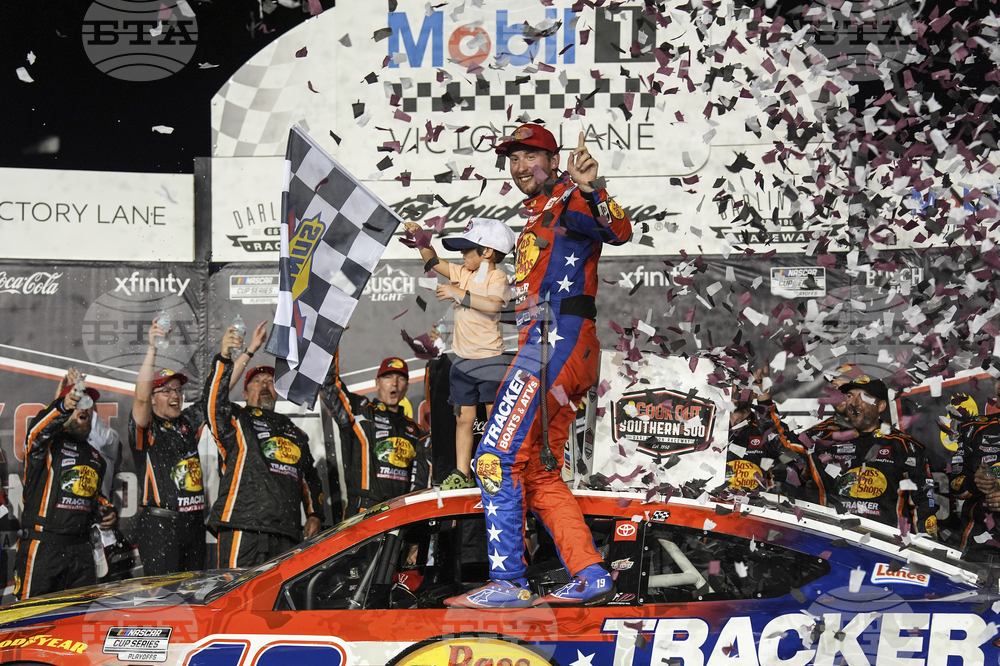 NASCAR Darlington Auto Racing