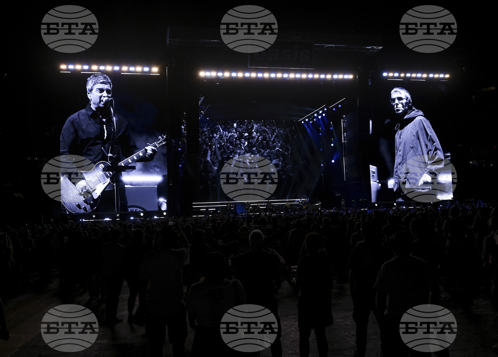 Oasis in Concert - New Jersey