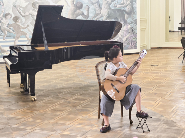 Двадесет и осмото издание на международния младежки музикален конкурс "Надежди, таланти, майстори" започна в Добрич