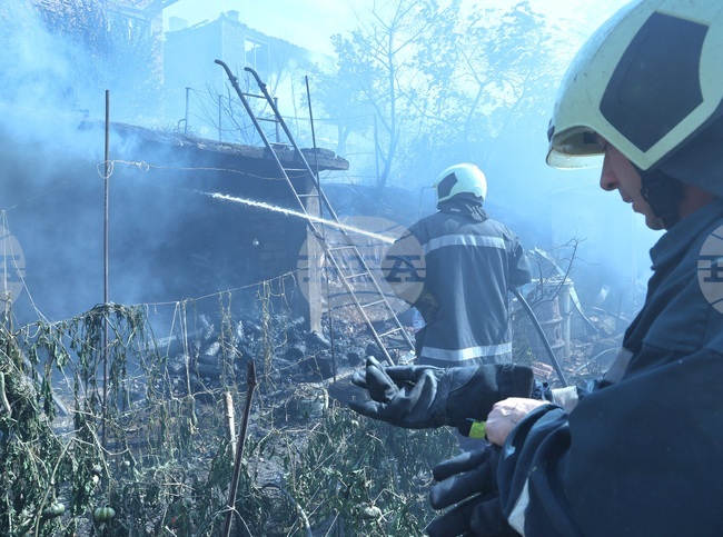 На 66 сигнала за произшествия в страната са реагирали екипите на пожарната за последното денонощие