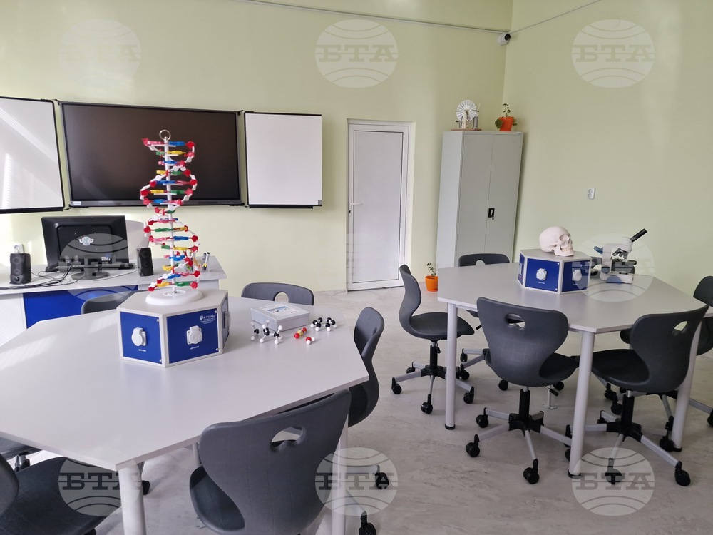 Търговище - Спортно училище „Никола Симов“ - STEM-център - откриване