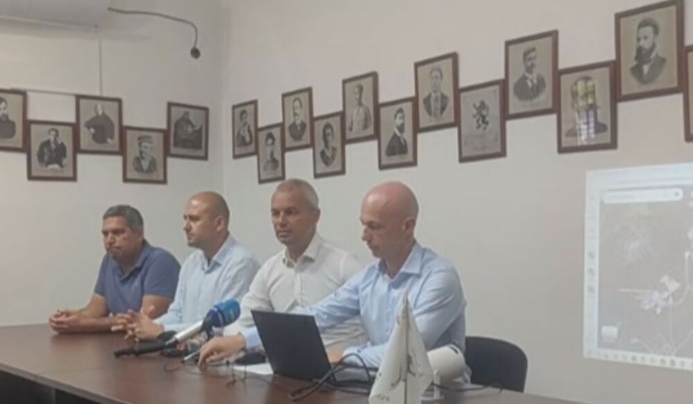 Vazrazhdane Claims Ukrainian Criminal Group Operates in Bulgaria, Authorities Silent