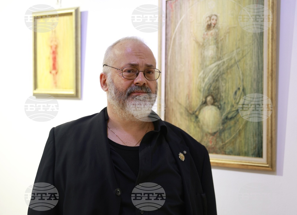 Русенският художник Иван Иванов - Йоаний подреди 12 картини в изложба