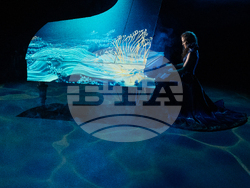 Пианистката Мартина Табакова представя музиката на Сен-Санс с 3D мапинг видео, снимка – екип