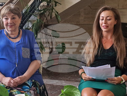 Търговище - Клара Армандова - роман - „Танцът на делфините“