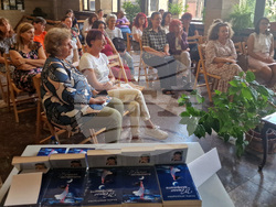 Търговище - Клара Армандова - роман - „Танцът на делфините“