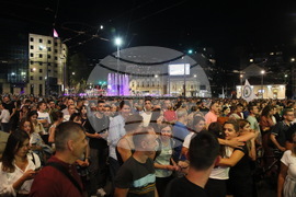 Сърбия - студенти и средношколци - протестна разходка