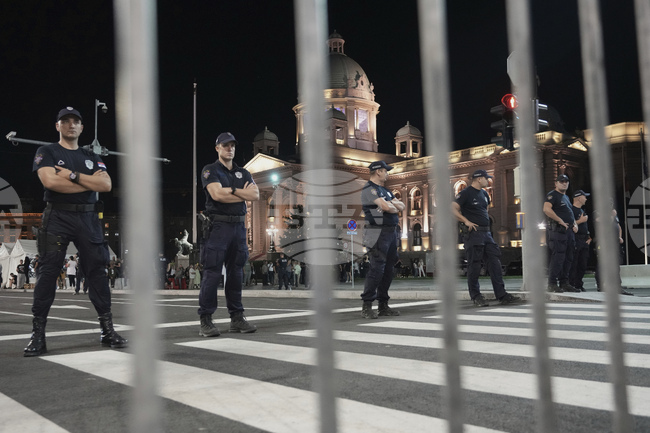 Representatives of Five Serbian Opposition Parties Call for Sanctions Against President Vucic over Police Violence