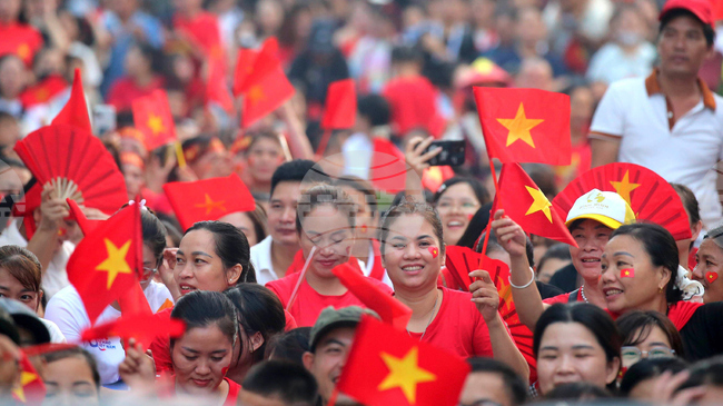 Как се подготвят младежите във Виетнам за парламентарните избори в неделя