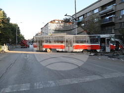 Румънско посолство - дерайлирал трамвай