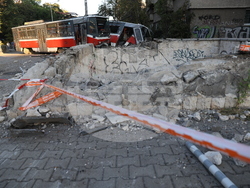 Румънско посолство - дерайлирал трамвай