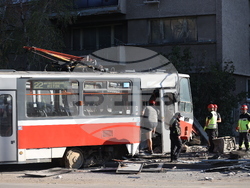 Румънско посолство - дерайлирал трамвай
