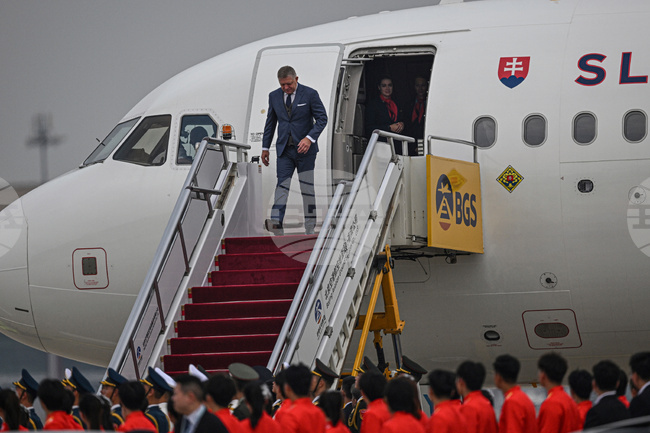 Словашкият премиер Роберт Фицо пристигна в Пекин