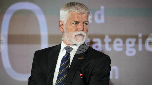 Чешкият президент заяви, че мирният план трябва да гарантира суверенитета на Украйна