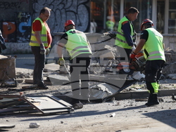 Румънско посолство - дерайлирал трамвай - разчистване