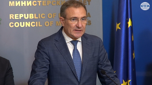 Линията на бедност за 2026 г. да стане 764 лв. се предвижда в проекта за постановление, който ще бъде внесен в Министерски съвет, каза Борислав Гуцанов