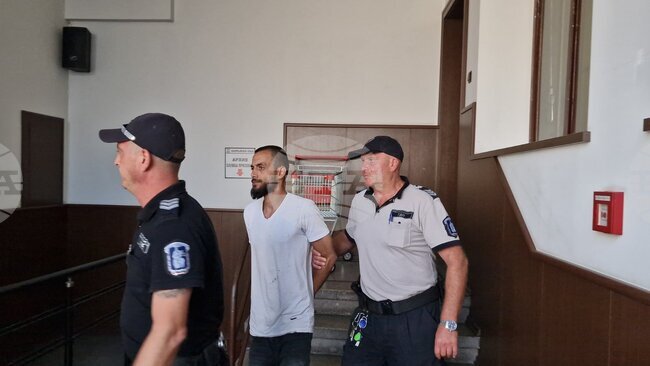 Окръжен съд - Пловдив остави в ареста 27-годишен мъж за държане на 300 дози фентанил с цел разпространение