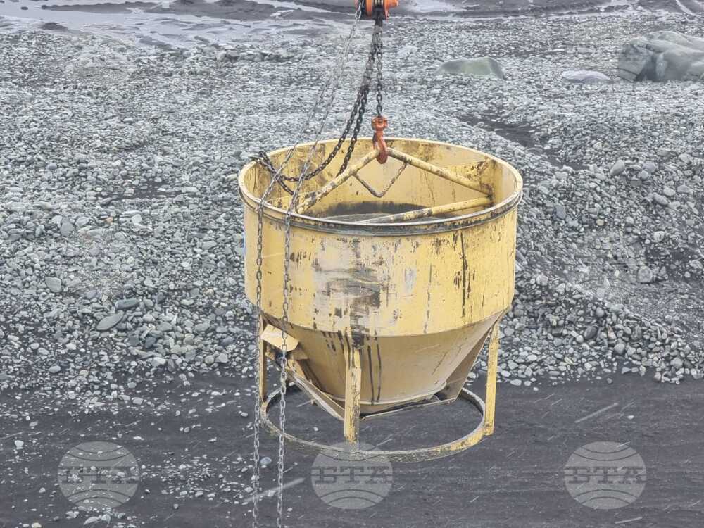 Construction of New Laboratory Unit at Bulgarian Antarctic Base Progresses According to Schedule