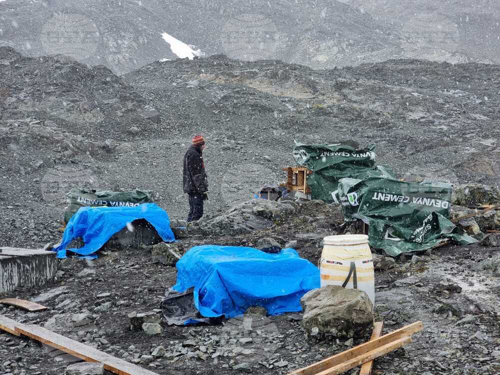 Construction of New Laboratory Unit at Bulgarian Antarctic Base Progresses According to Schedule