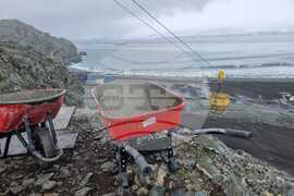 Construction of New Laboratory Unit at Bulgarian Antarctic Base Progresses According to Schedule