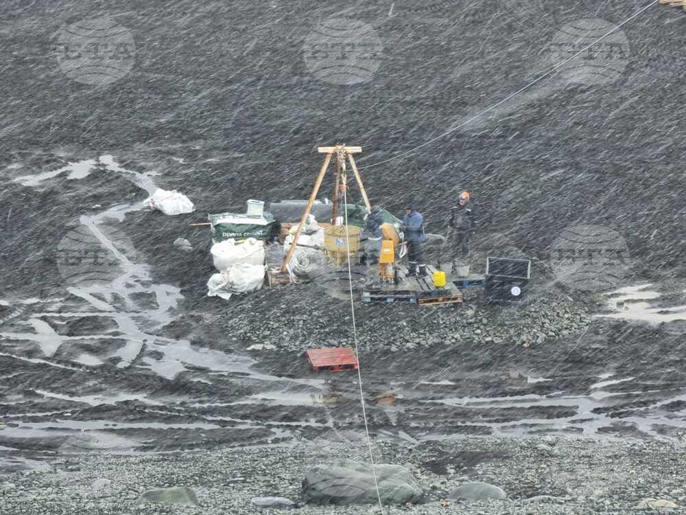 Construction of New Laboratory Unit at Bulgarian Antarctic Base Progresses According to Schedule