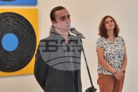 Плевен - изложба - арт център