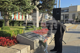 Панагюрище - площад „20 април“ - 140 години от Съединението на България