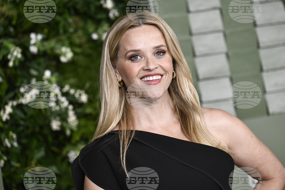 Books-Reese Witherspoon
