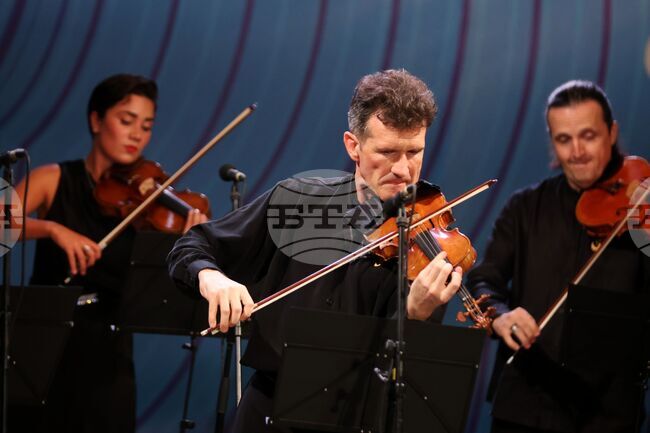 Цигулката е инструмент, който не търпи никакви компромиси, каза пред БТА Светлин Русев