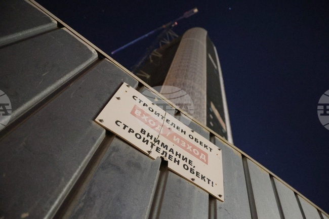 МВР и пожарната извършват аварийна спасителна операция на две непълнолетни деца в София