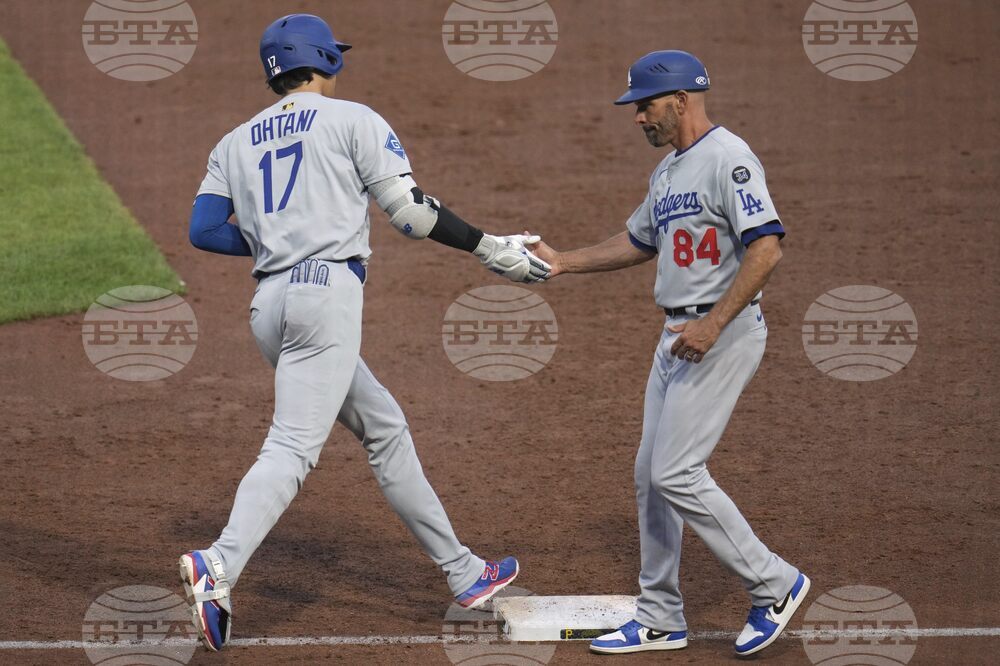 Dodgers Pirates Baseball