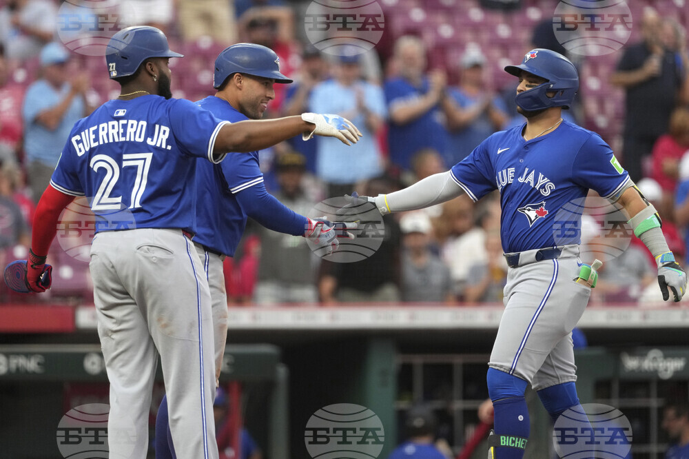 Blue Jays Reds Baseball