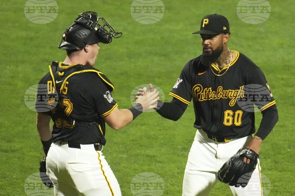 Dodgers Pirates Baseball