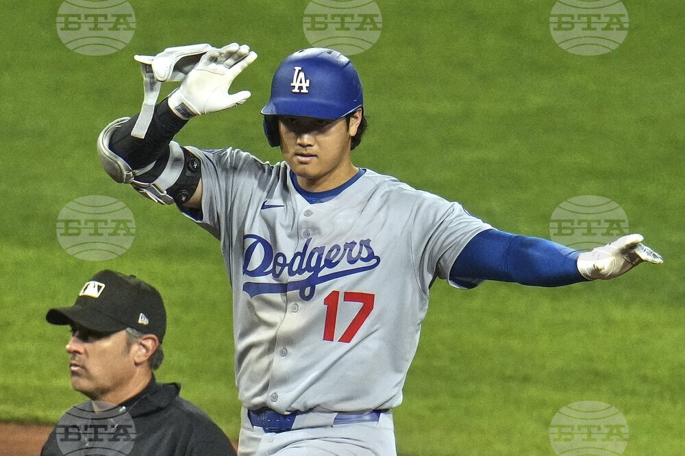 Dodgers Pirates Baseball