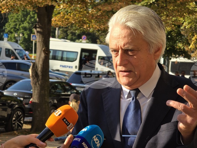 Политиката навлиза все повече и повече в работата на прокуратурата, каза народният представител Бойко Рашков от ПП-ДБ