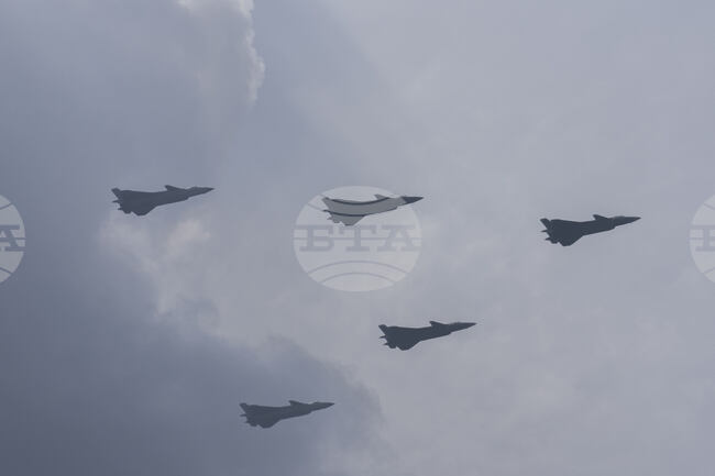 Китайските военни учения около Тайван ще засегнат международни полети с над 100 000 пътници, предупреди Тайпе 