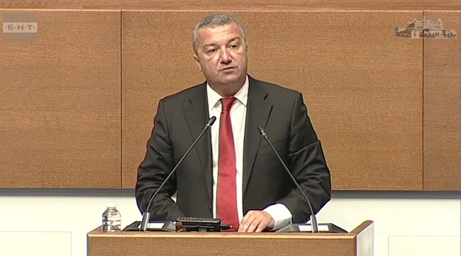 Нека тази сесия на парламента да бъде белязана от работа, а не от блокажи, призова Драгомир Стойнев от "БСП - Обединена левица"