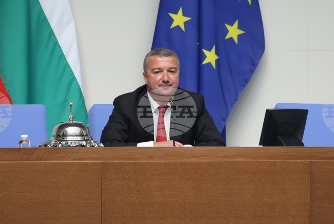 Socialists Call for Productive Parliamentary Session, Warn Against Political Blockades