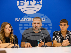Национален пресклуб на БТА Благоевград - театрална школа - пресконференция
