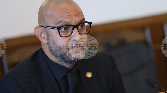 Бяхме категорично ясни, че великденските и коледните добавки се отнасят за всички деца, заявиха от „Има такъв народ“